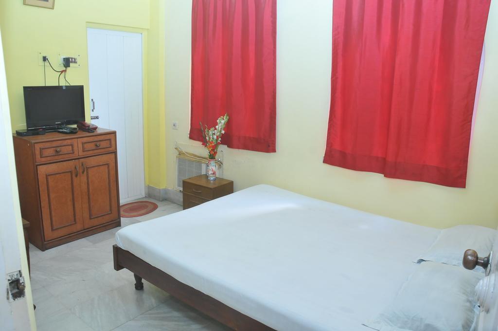 New Hotel White Palace Kolkata Room photo