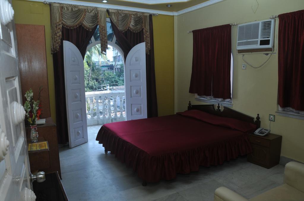 New Hotel White Palace Kolkata Room photo