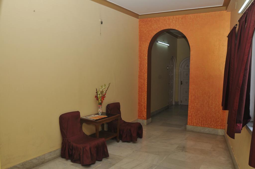 New Hotel White Palace Kolkata Exterior photo